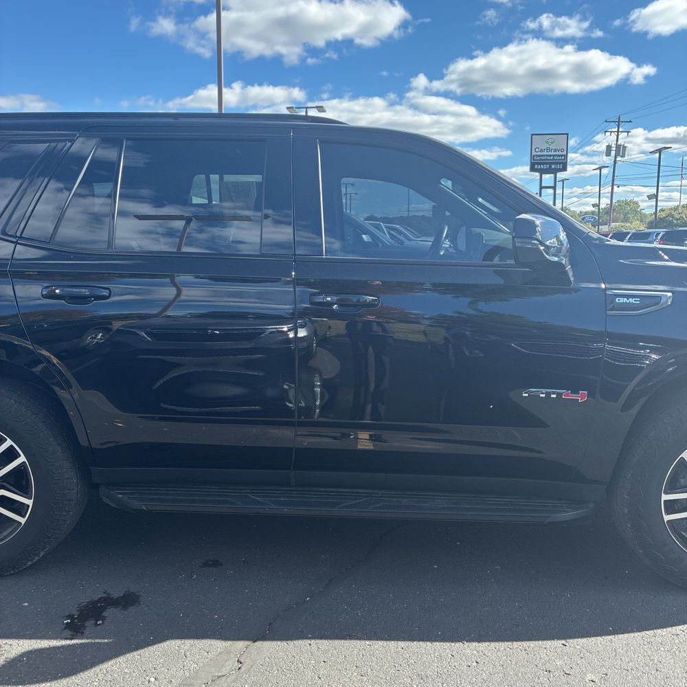 2024 GMC Yukon AT4