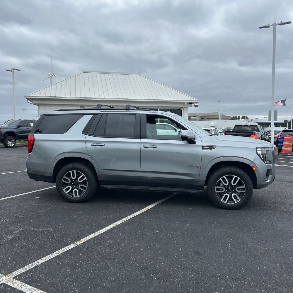2023 GMC Yukon AT4