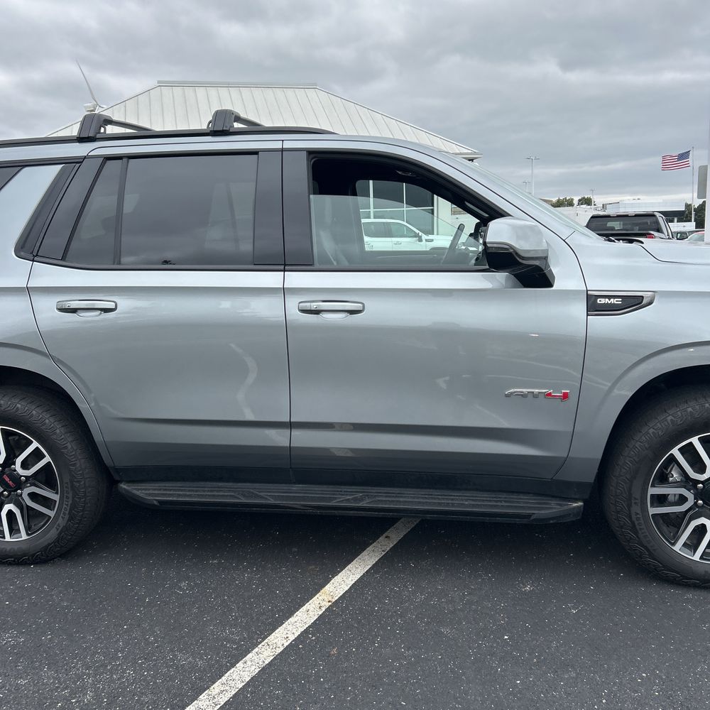 2023 GMC Yukon AT4