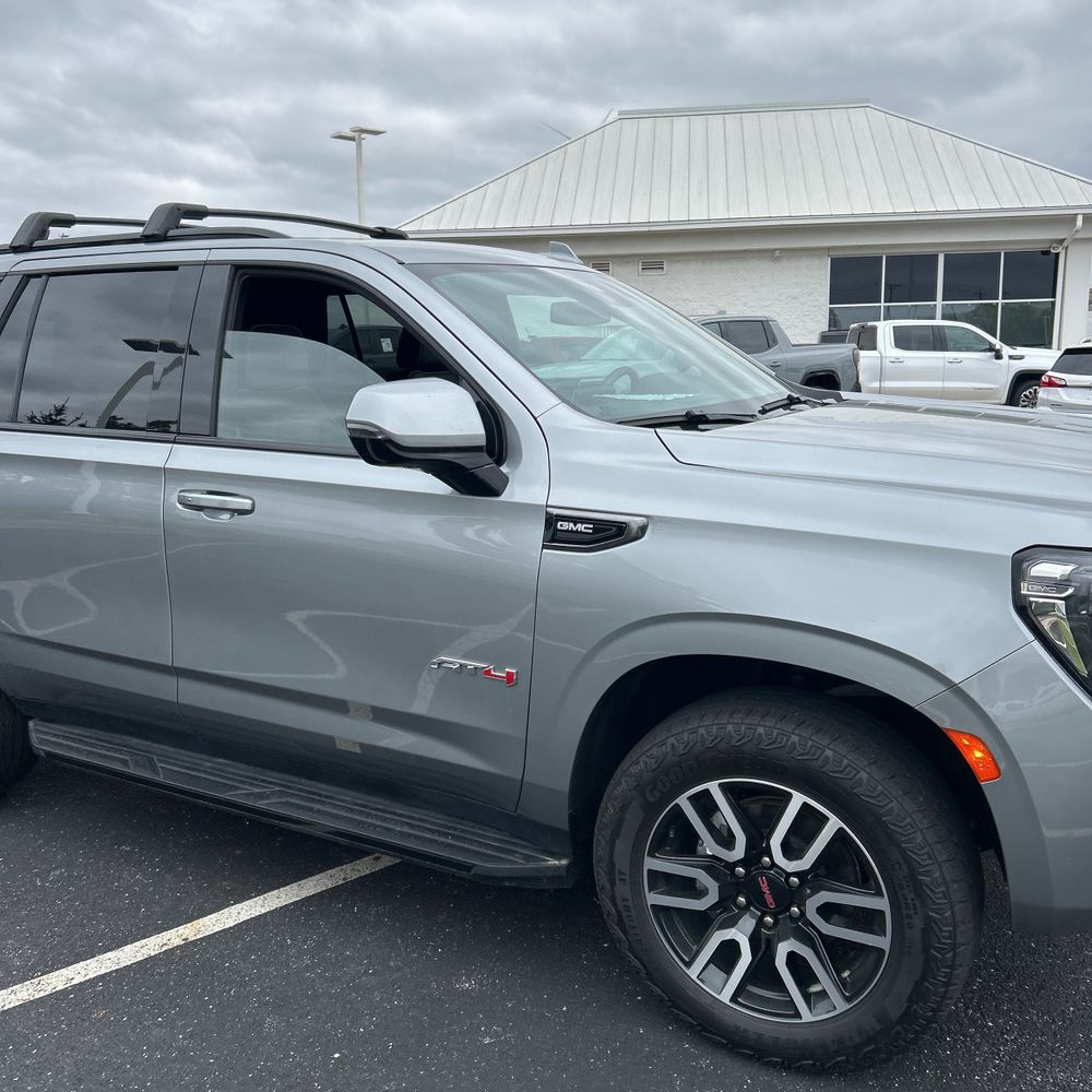2023 GMC Yukon AT4