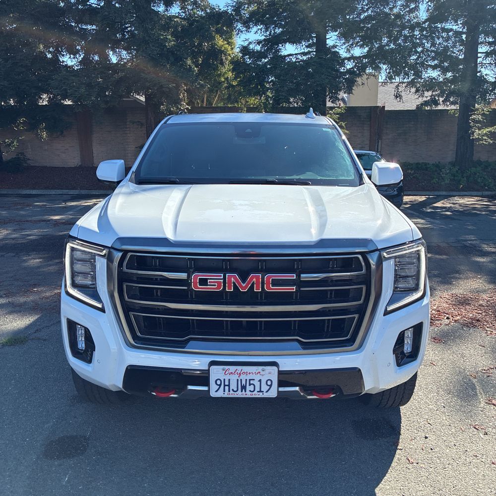 2023 GMC Yukon AT4