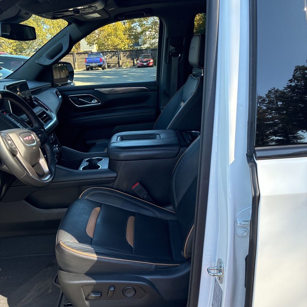 2023 GMC Yukon AT4