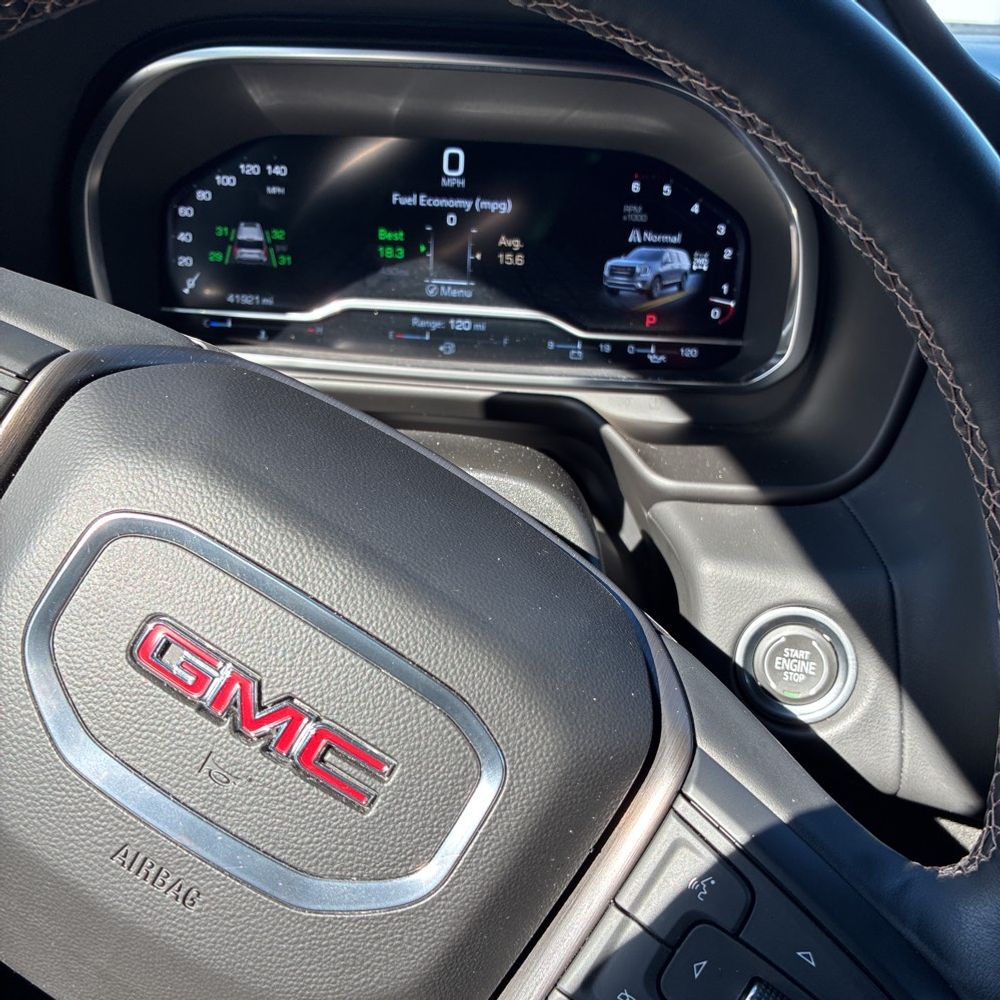 2023 GMC Yukon AT4