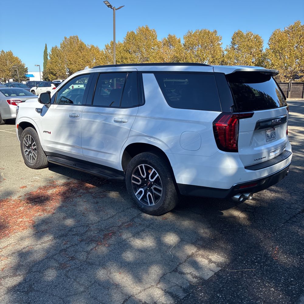 2023 GMC Yukon AT4