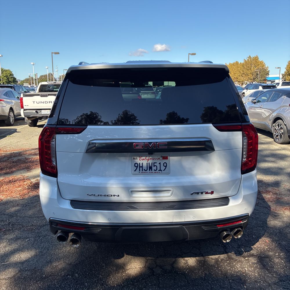 2023 GMC Yukon AT4