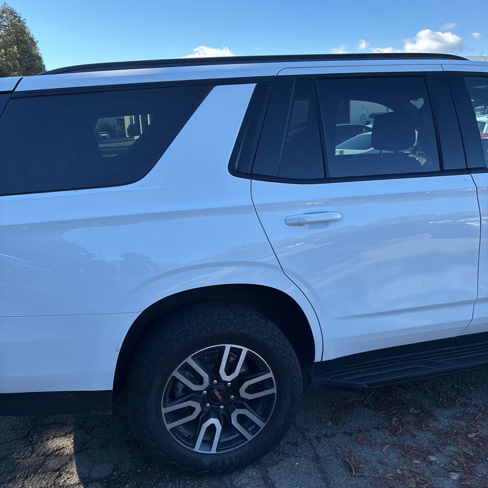2023 GMC Yukon AT4
