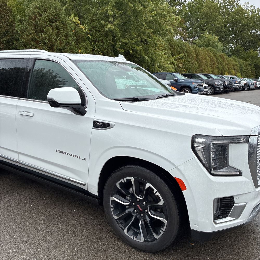 2023 GMC Yukon Denali