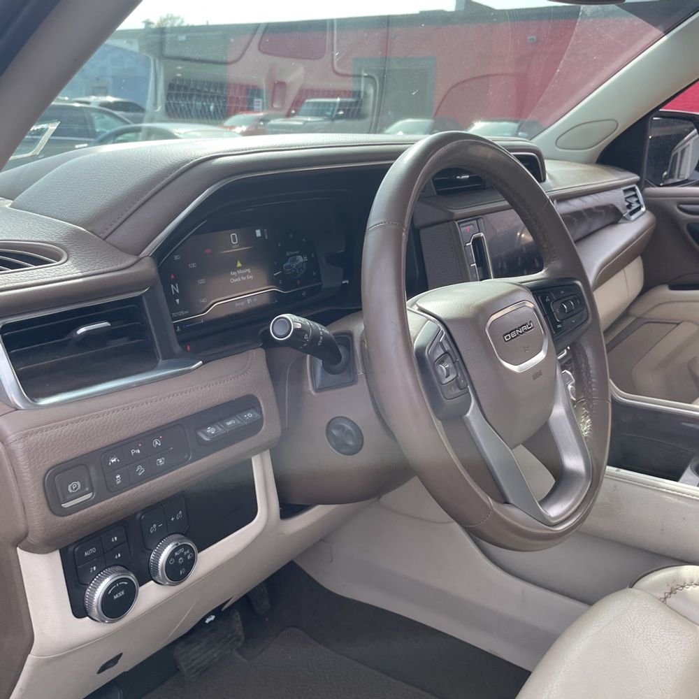 2023 GMC Yukon Denali
