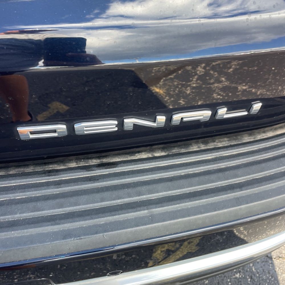2022 GMC Yukon Denali