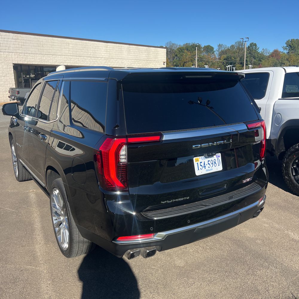2025 GMC Yukon Denali