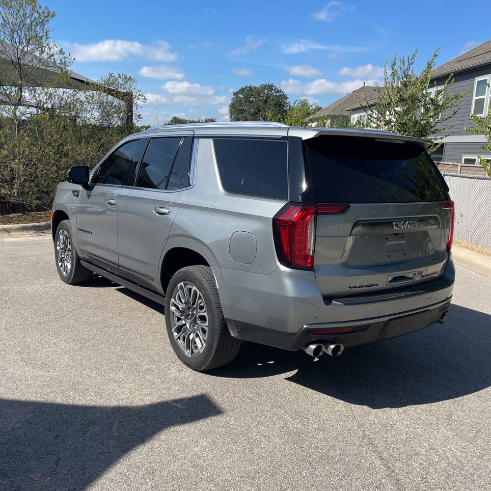 2023 GMC Yukon Denali Ultimate