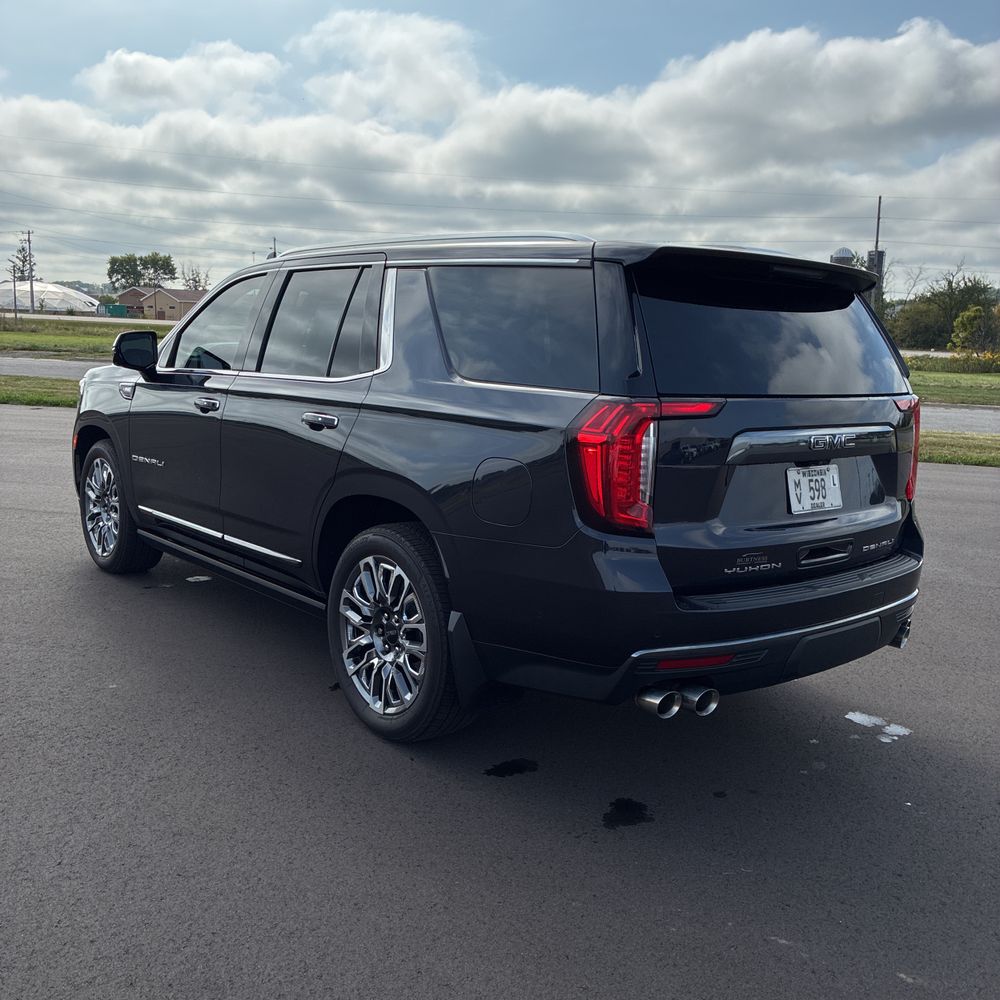 2023 GMC Yukon Denali Ultimate