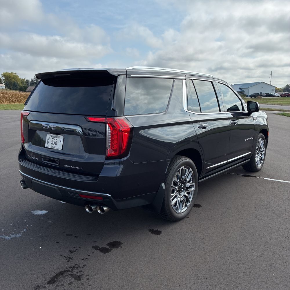 2023 GMC Yukon Denali Ultimate