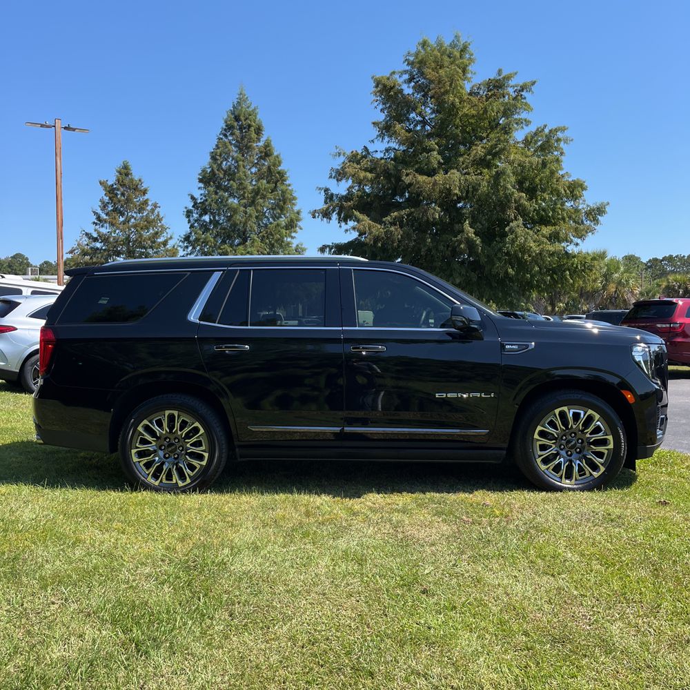 2023 GMC Yukon Denali Ultimate