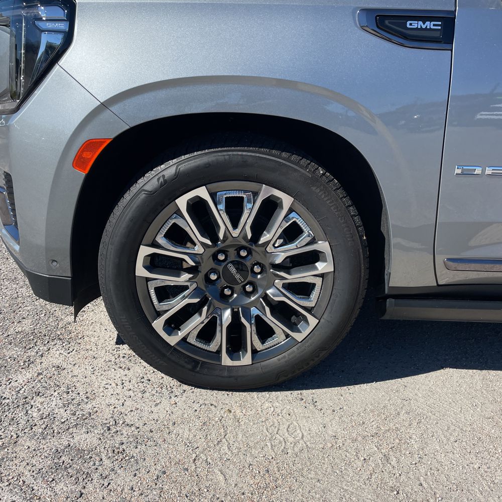 2024 GMC Yukon Denali Ultimate
