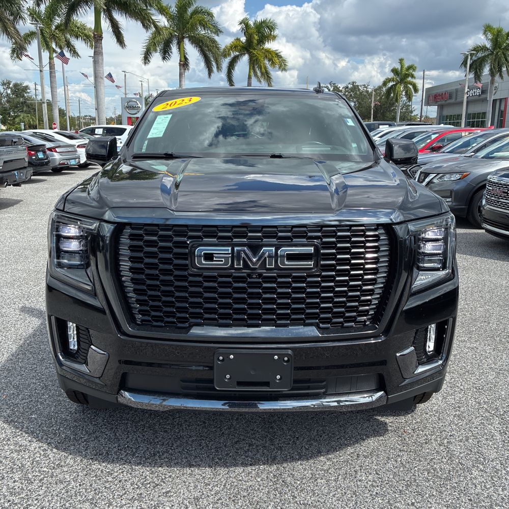 2023 GMC Yukon Denali Ultimate