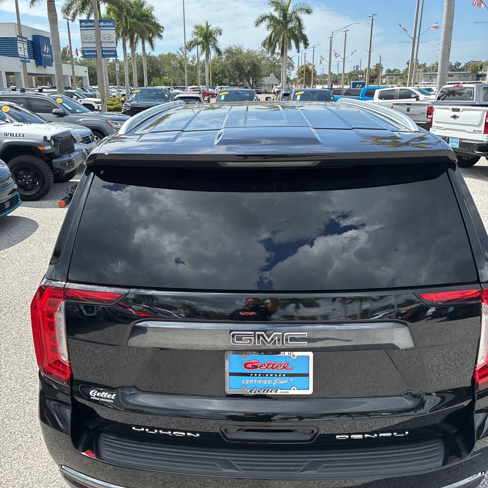 2023 GMC Yukon Denali Ultimate