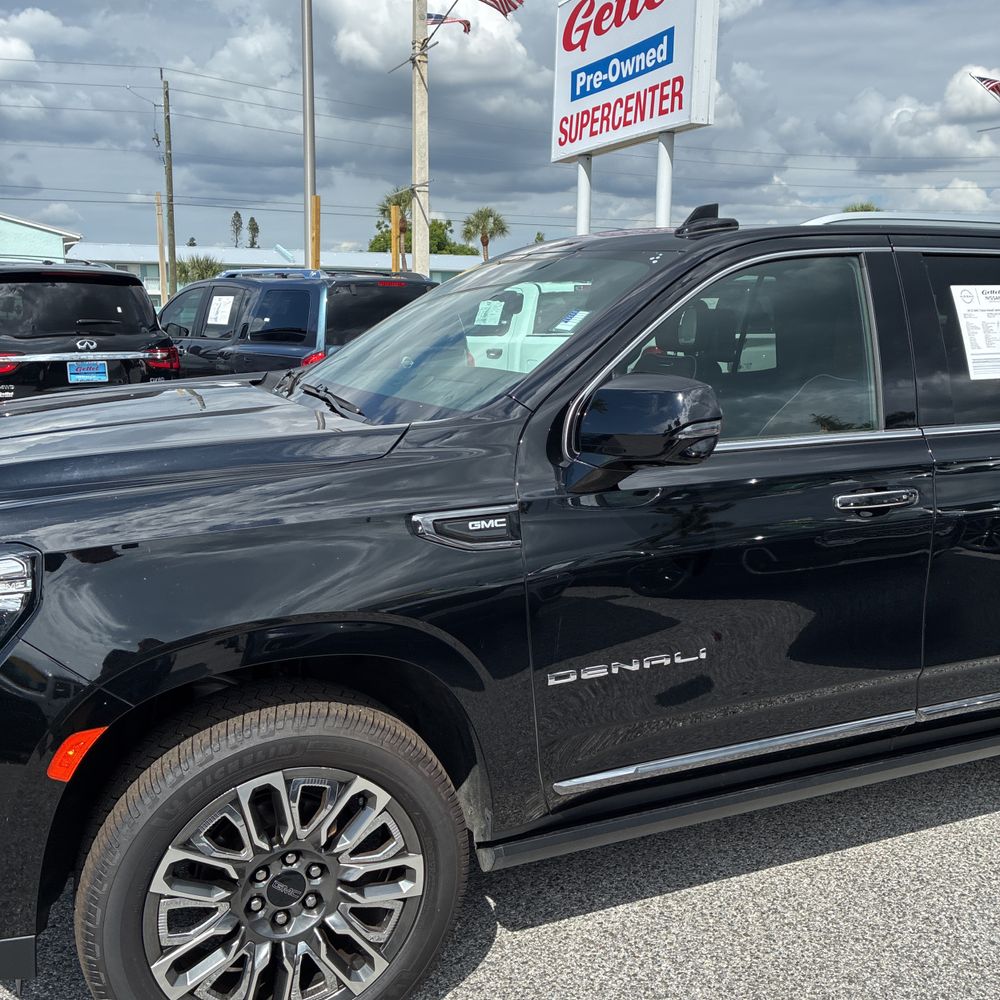 2023 GMC Yukon Denali Ultimate