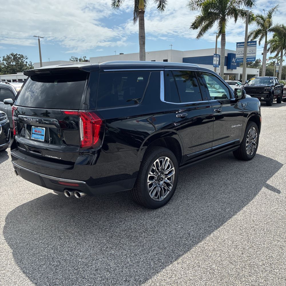 2023 GMC Yukon Denali Ultimate