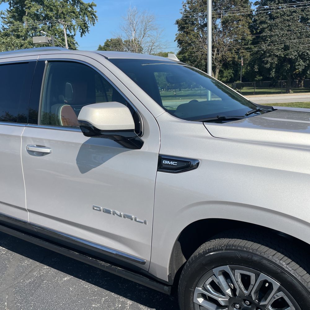 2023 GMC Yukon Denali Ultimate
