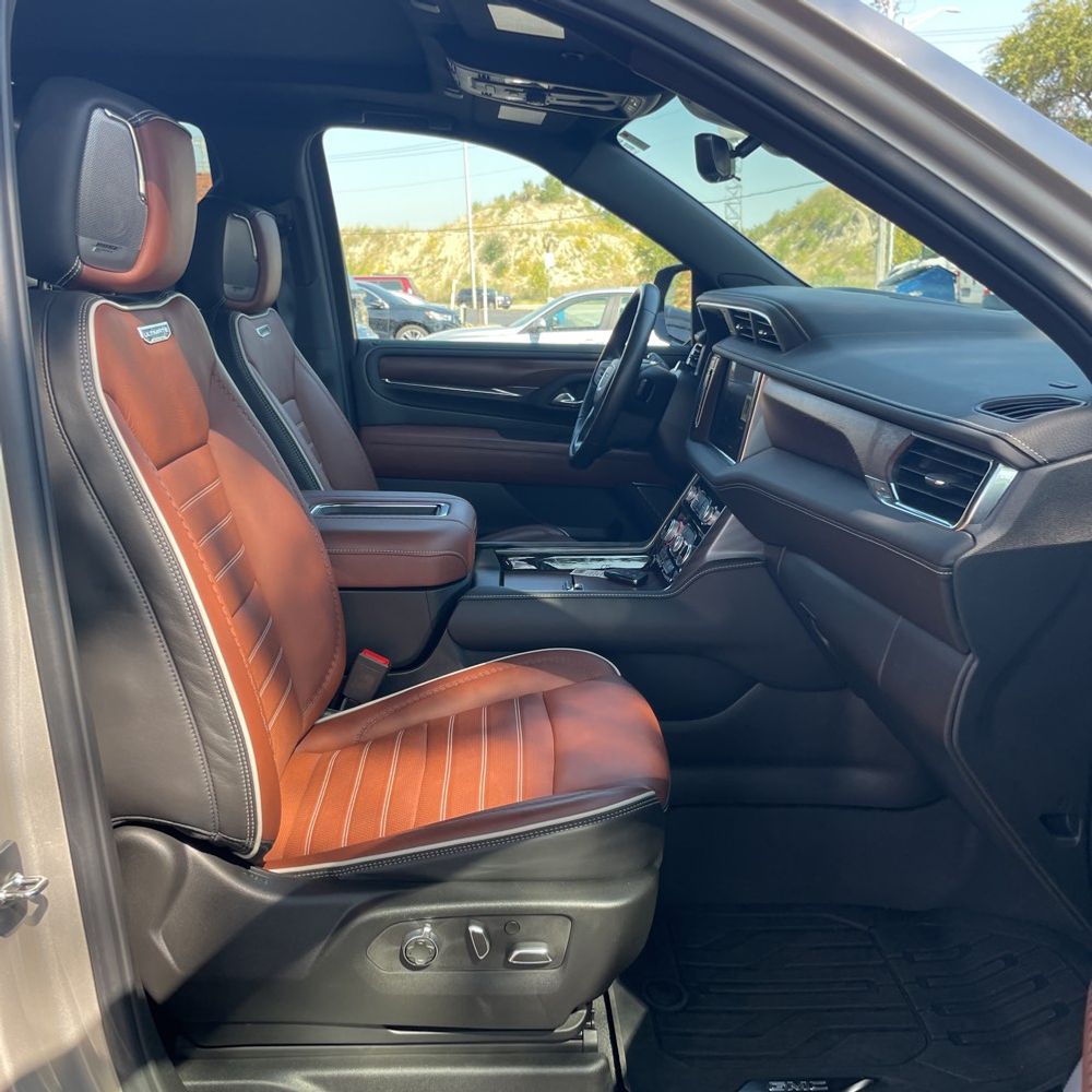2023 GMC Yukon Denali Ultimate