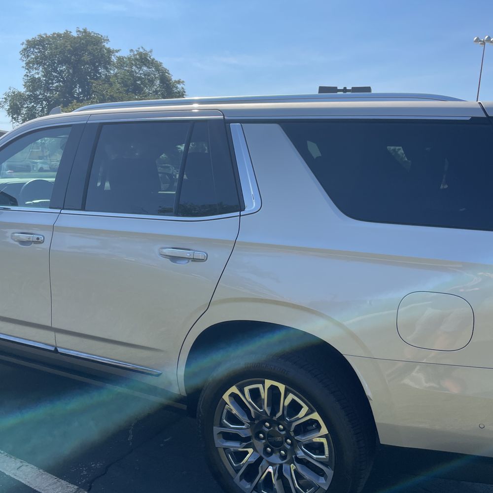 2023 GMC Yukon Denali Ultimate