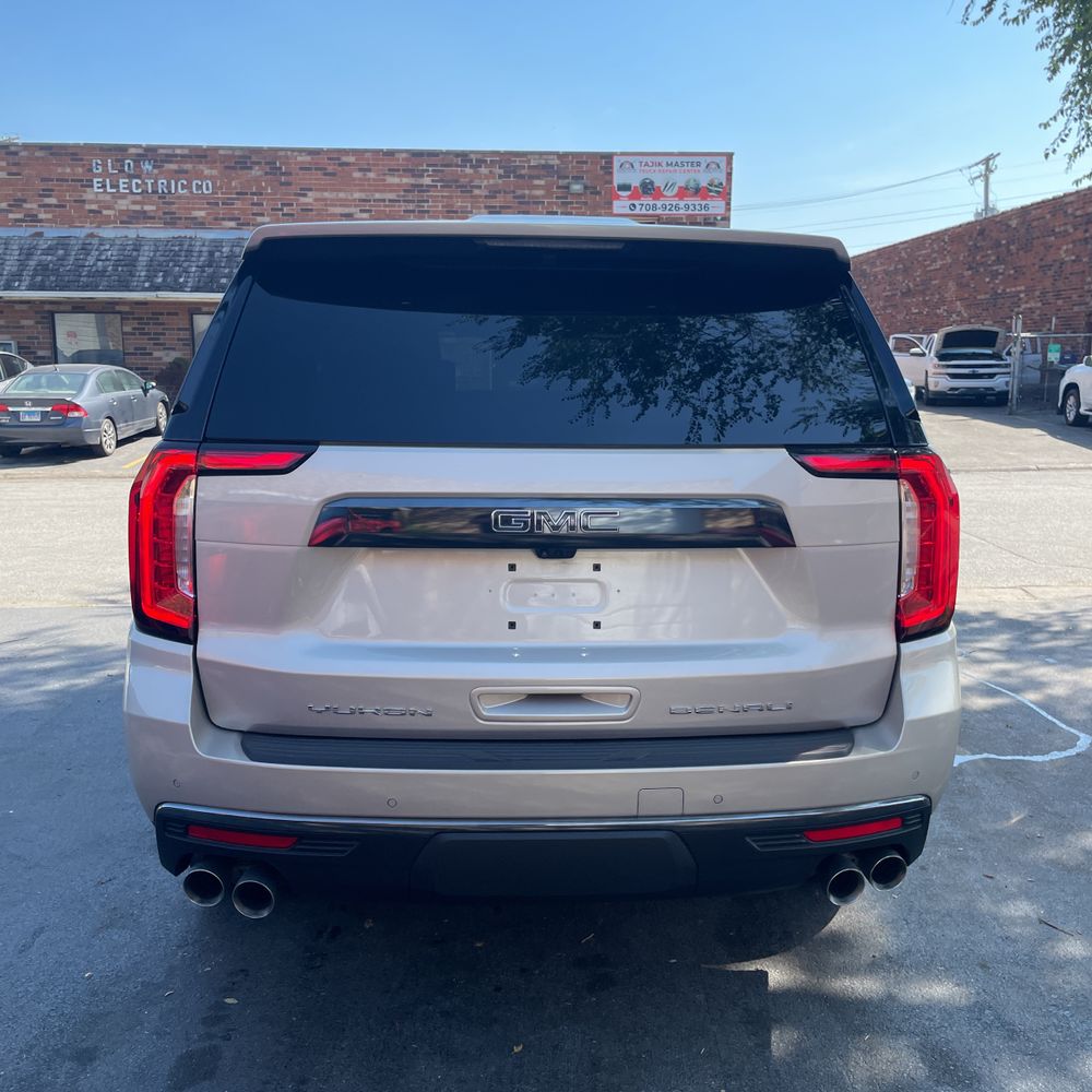 2023 GMC Yukon Denali Ultimate
