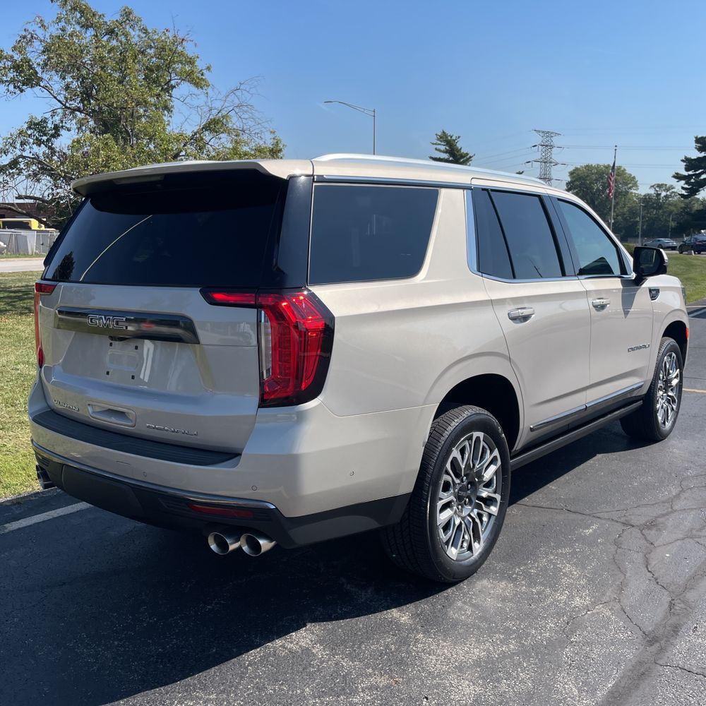 2023 GMC Yukon Denali Ultimate