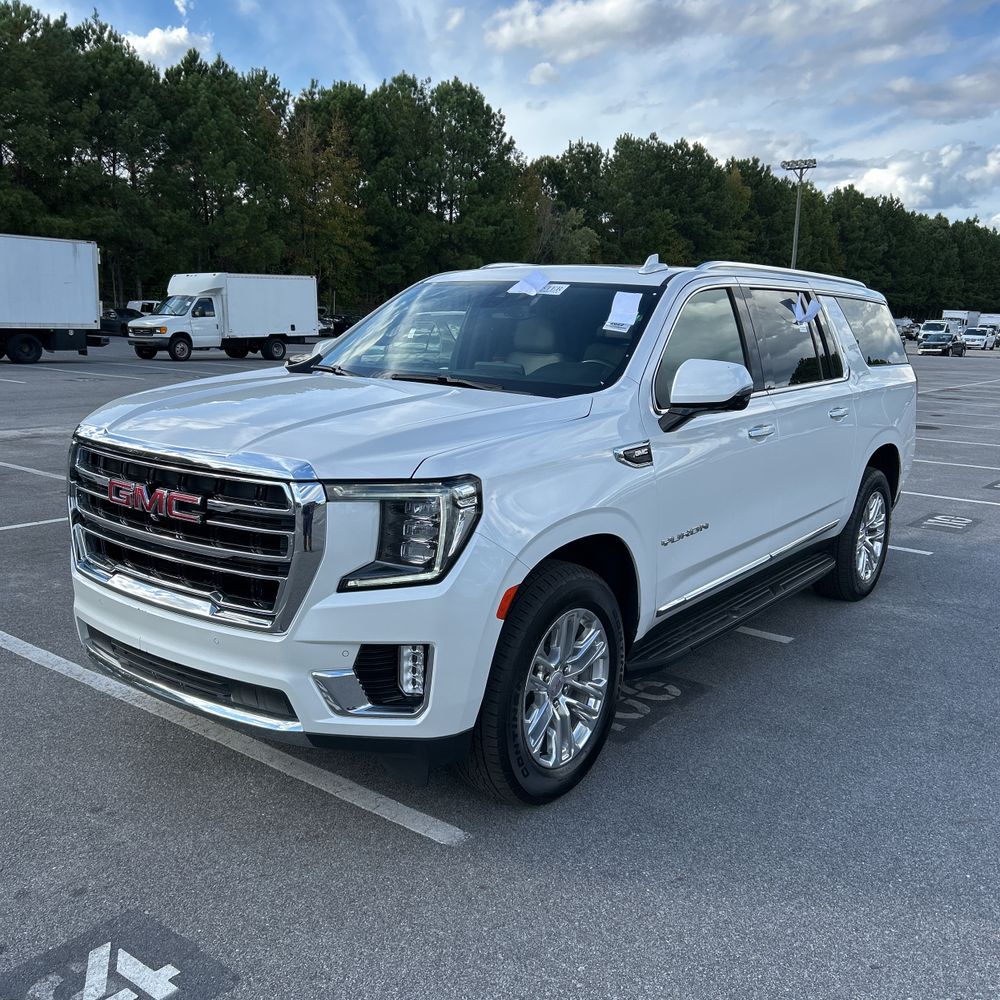2022 GMC Yukon XL SLT