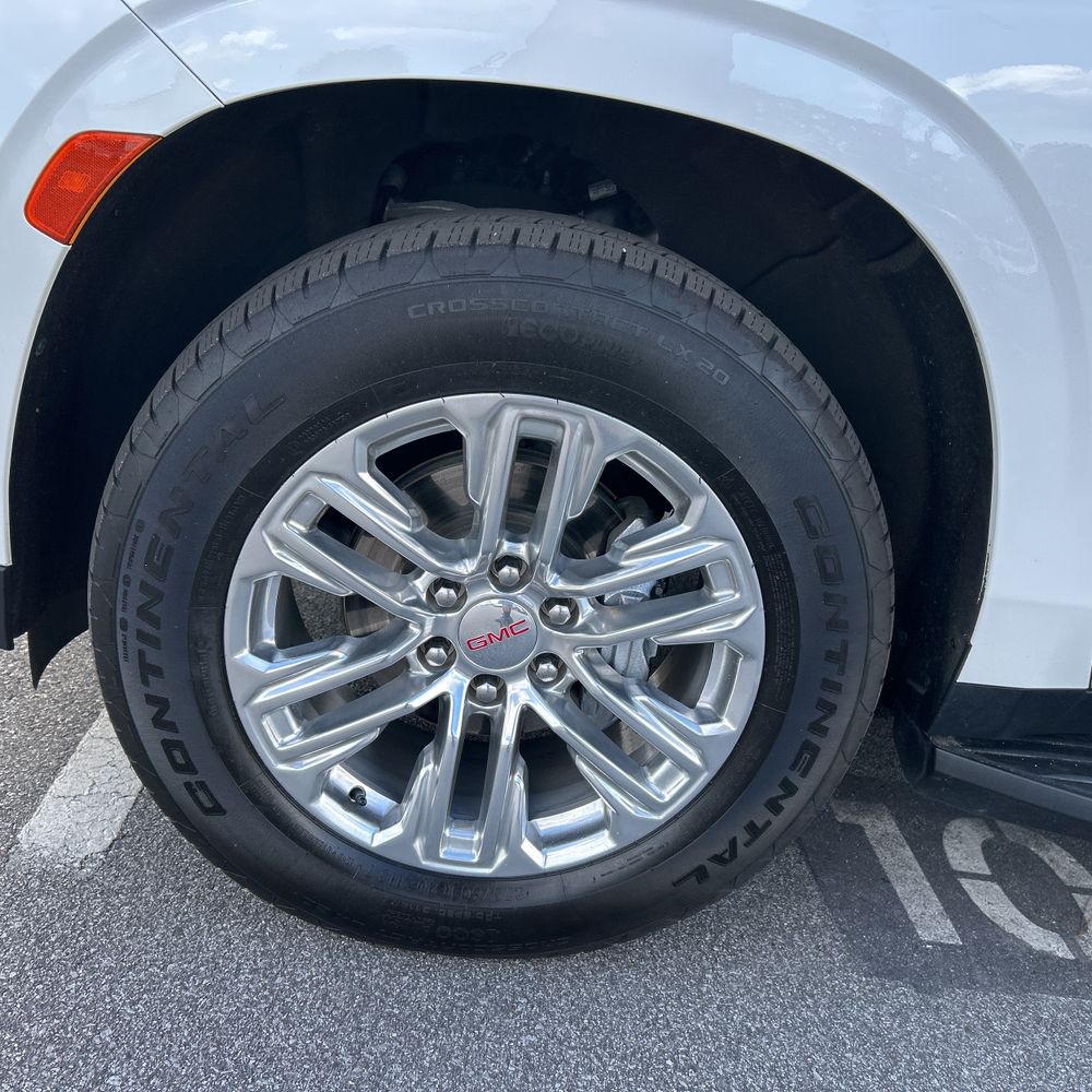 2022 GMC Yukon XL SLT