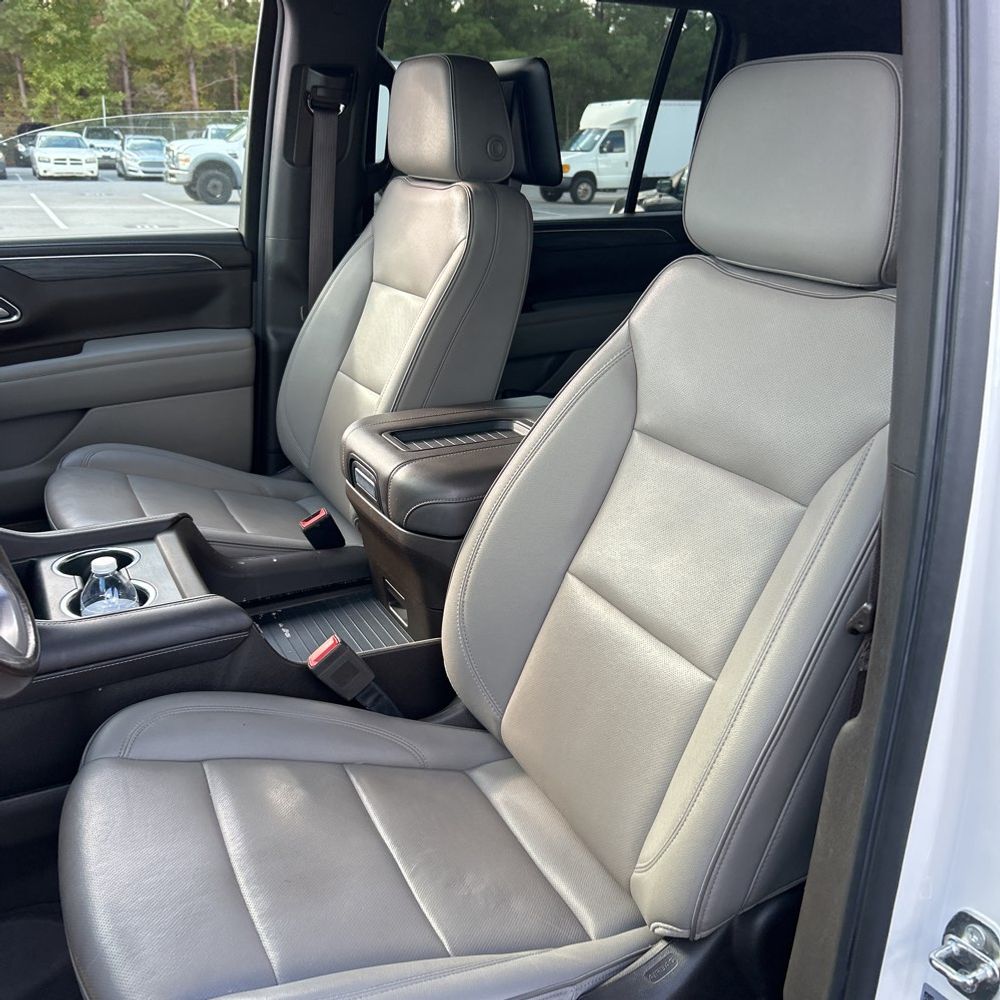 2022 GMC Yukon XL SLT