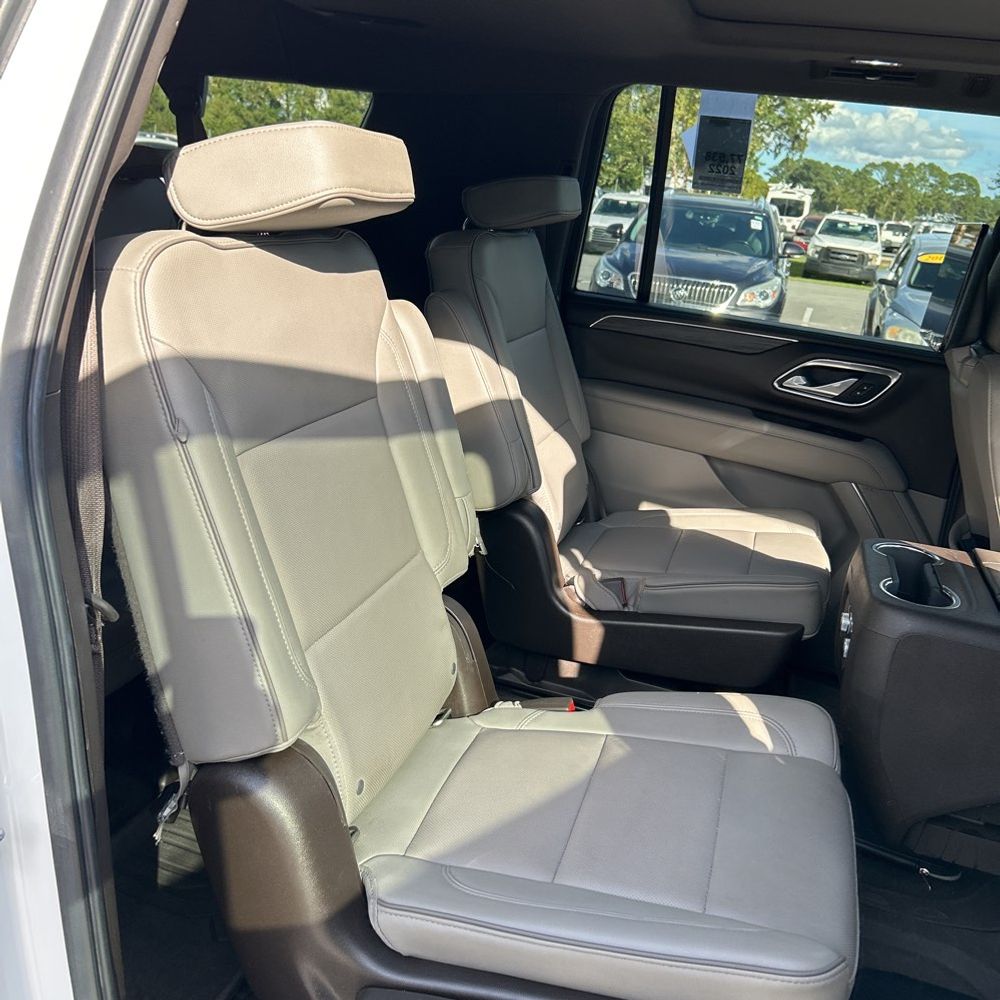 2022 GMC Yukon XL SLT