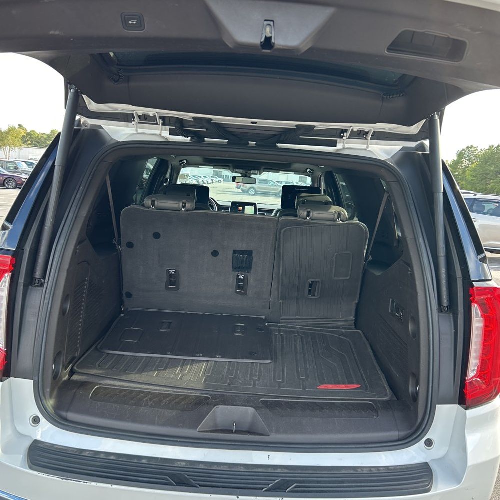 2022 GMC Yukon XL SLT