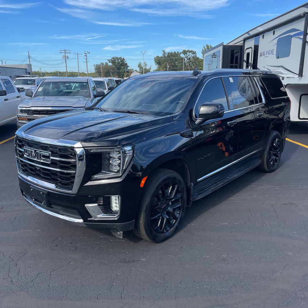2024 GMC Yukon XL SLT