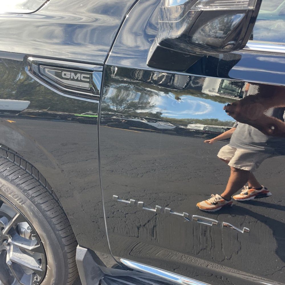 2024 GMC Yukon XL SLT