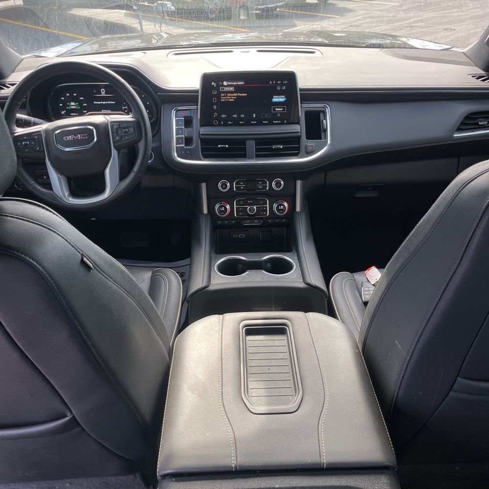 2024 GMC Yukon XL SLT