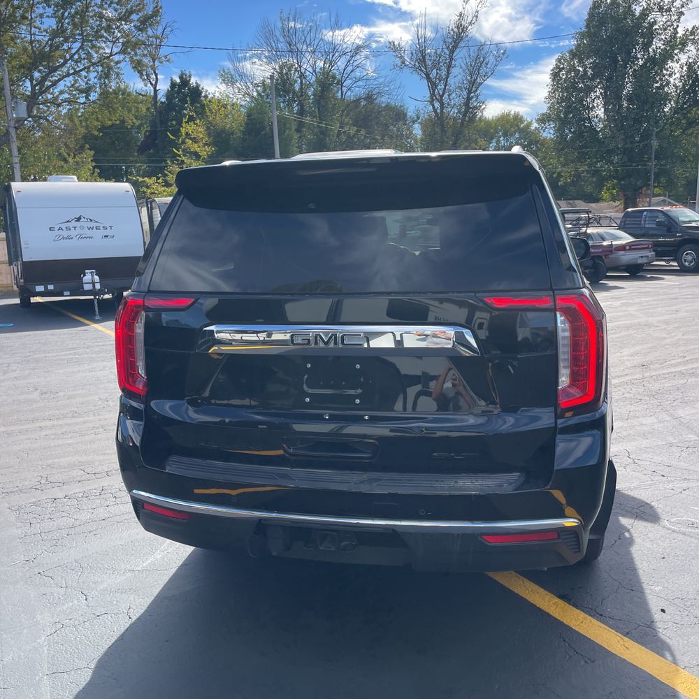 2024 GMC Yukon XL SLT