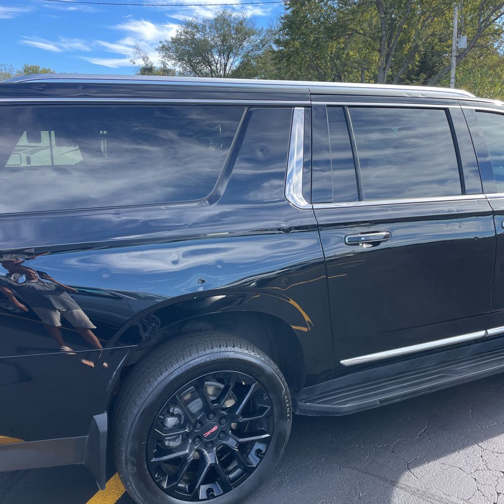 2024 GMC Yukon XL SLT