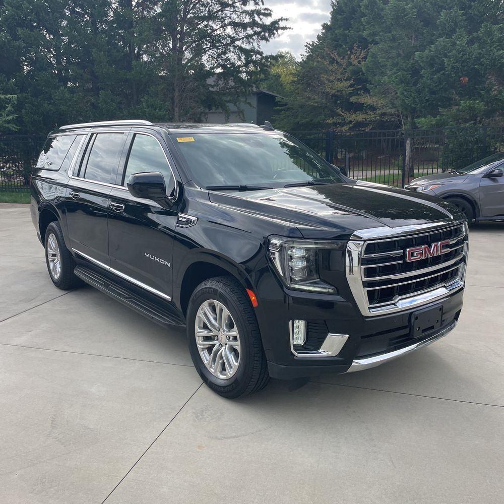2023 GMC Yukon XL SLT