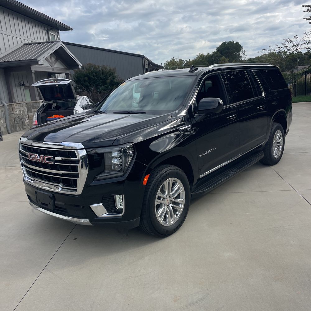 2023 GMC Yukon XL SLT