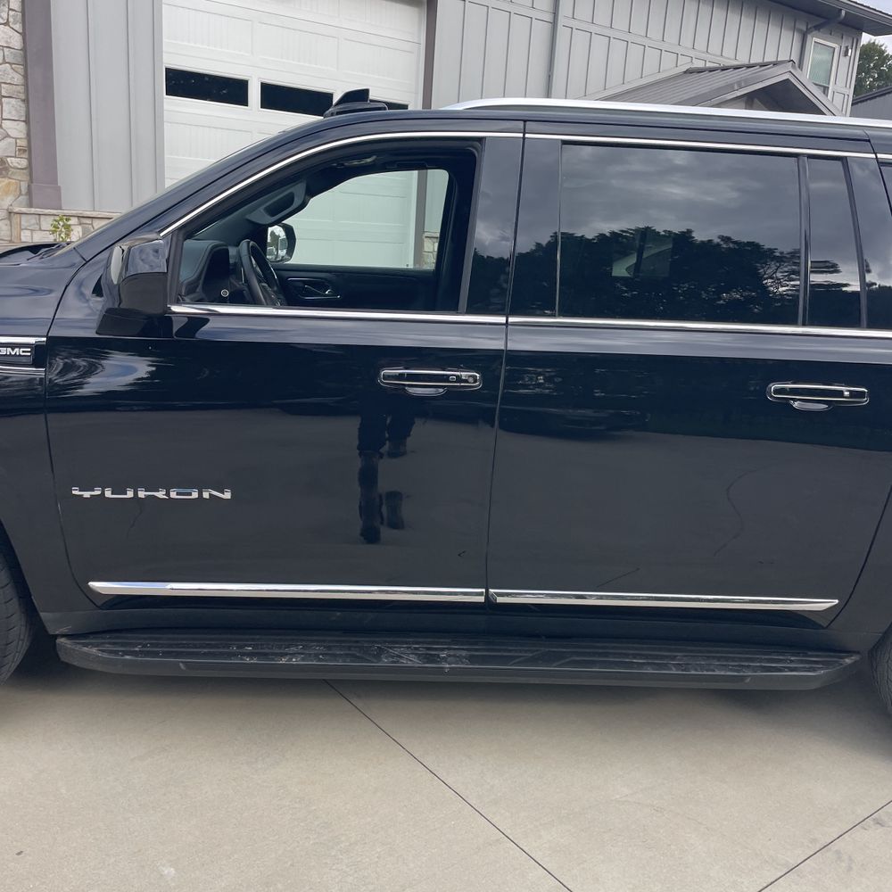 2023 GMC Yukon XL SLT