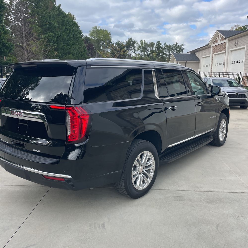 2023 GMC Yukon XL SLT