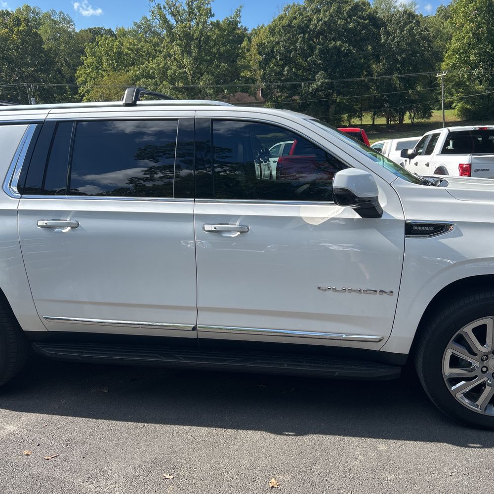 2021 GMC Yukon XL SLT