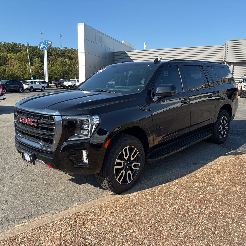 2024 GMC Yukon XL AT4