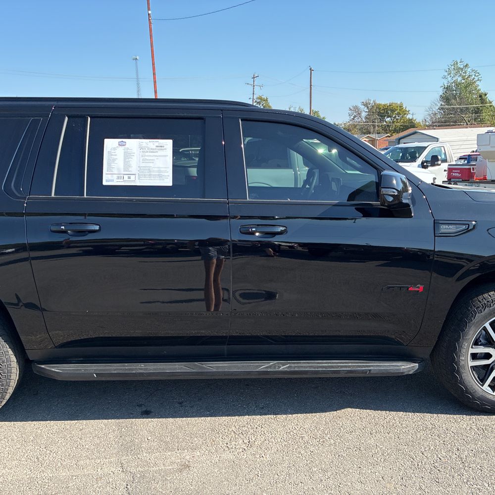 2024 GMC Yukon XL AT4