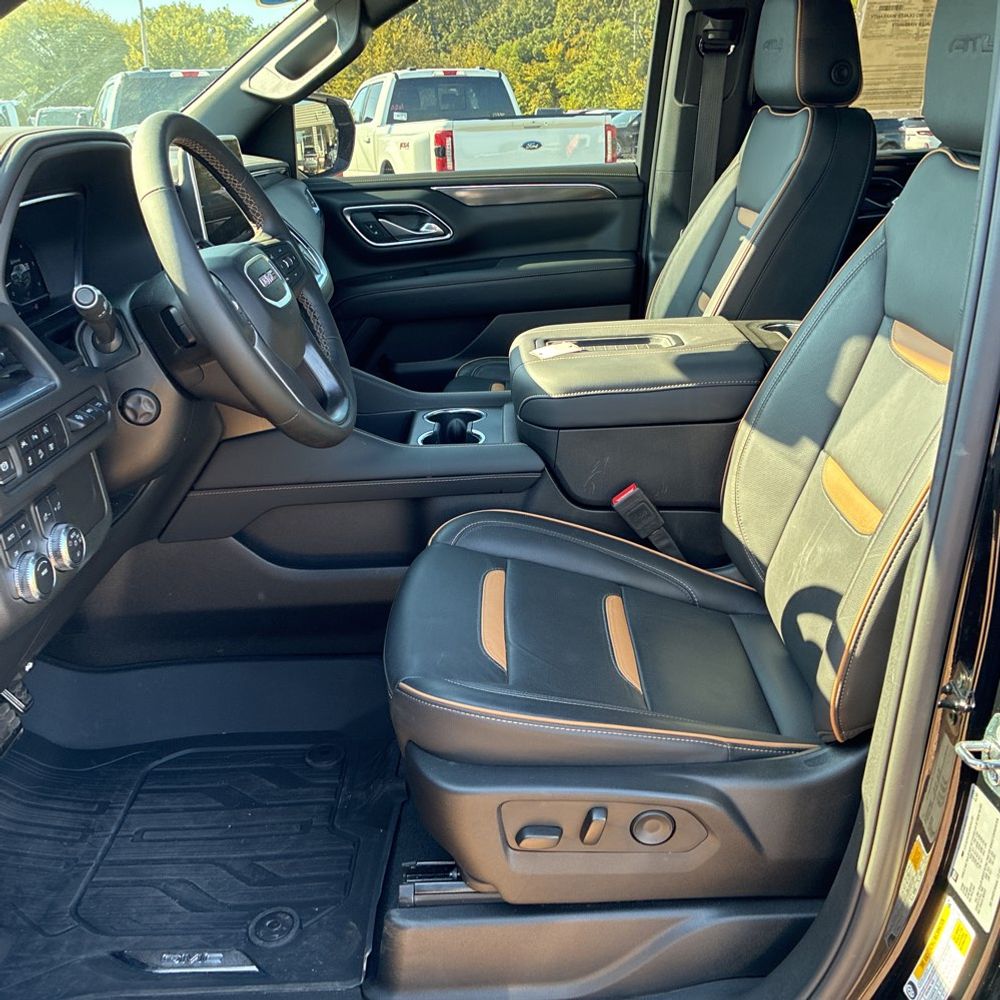 2024 GMC Yukon XL AT4