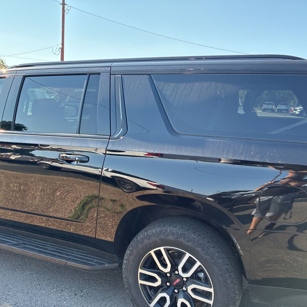 2024 GMC Yukon XL AT4