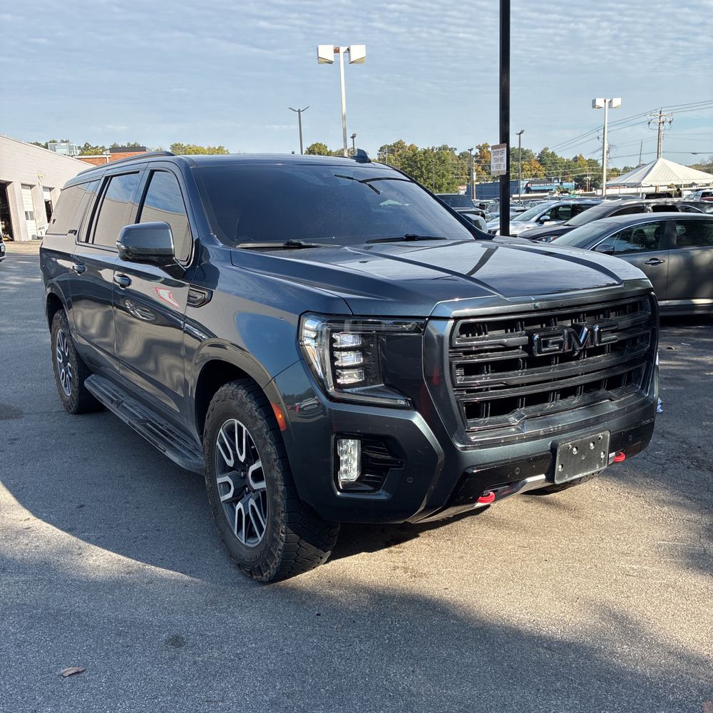 2021 GMC Yukon XL AT4