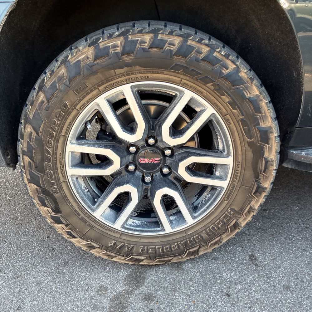 2021 GMC Yukon XL AT4