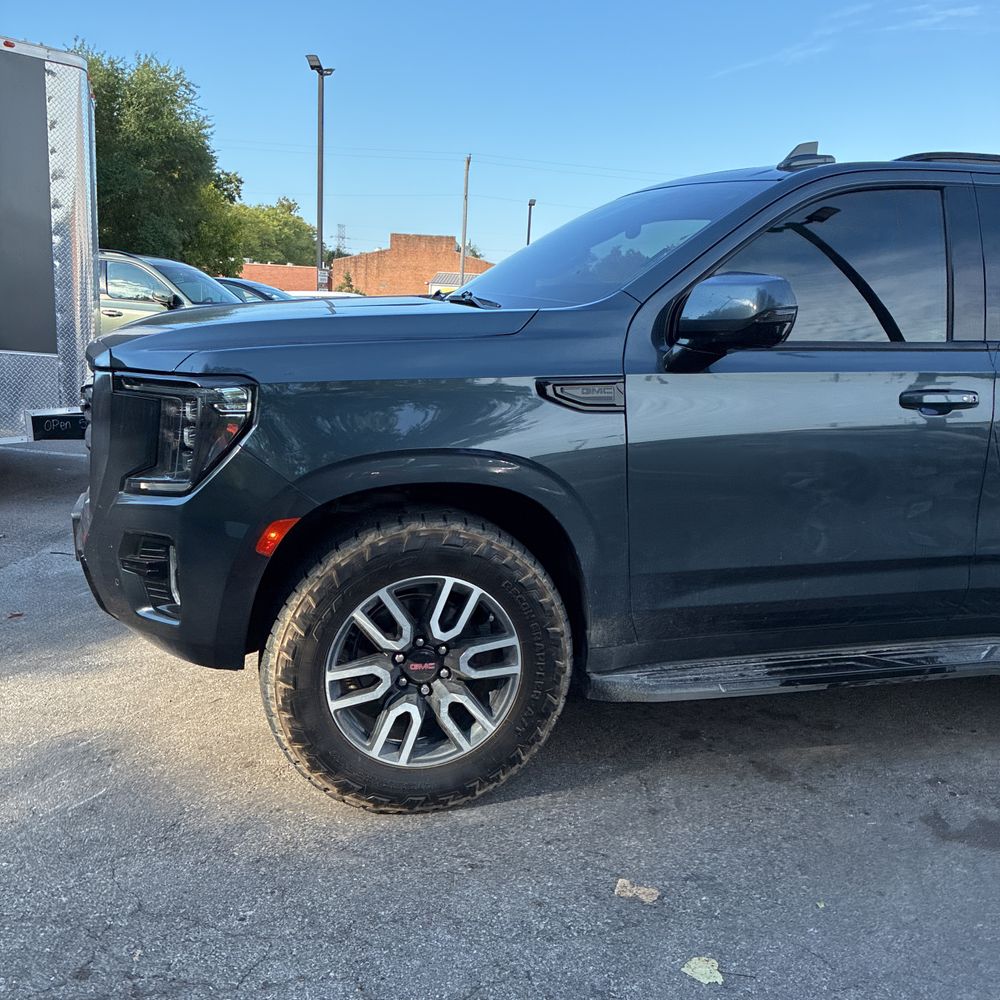2021 GMC Yukon XL AT4